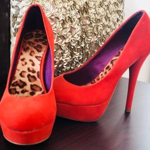 6” Orange Faux Velvet Stiletto Pumps 8.5